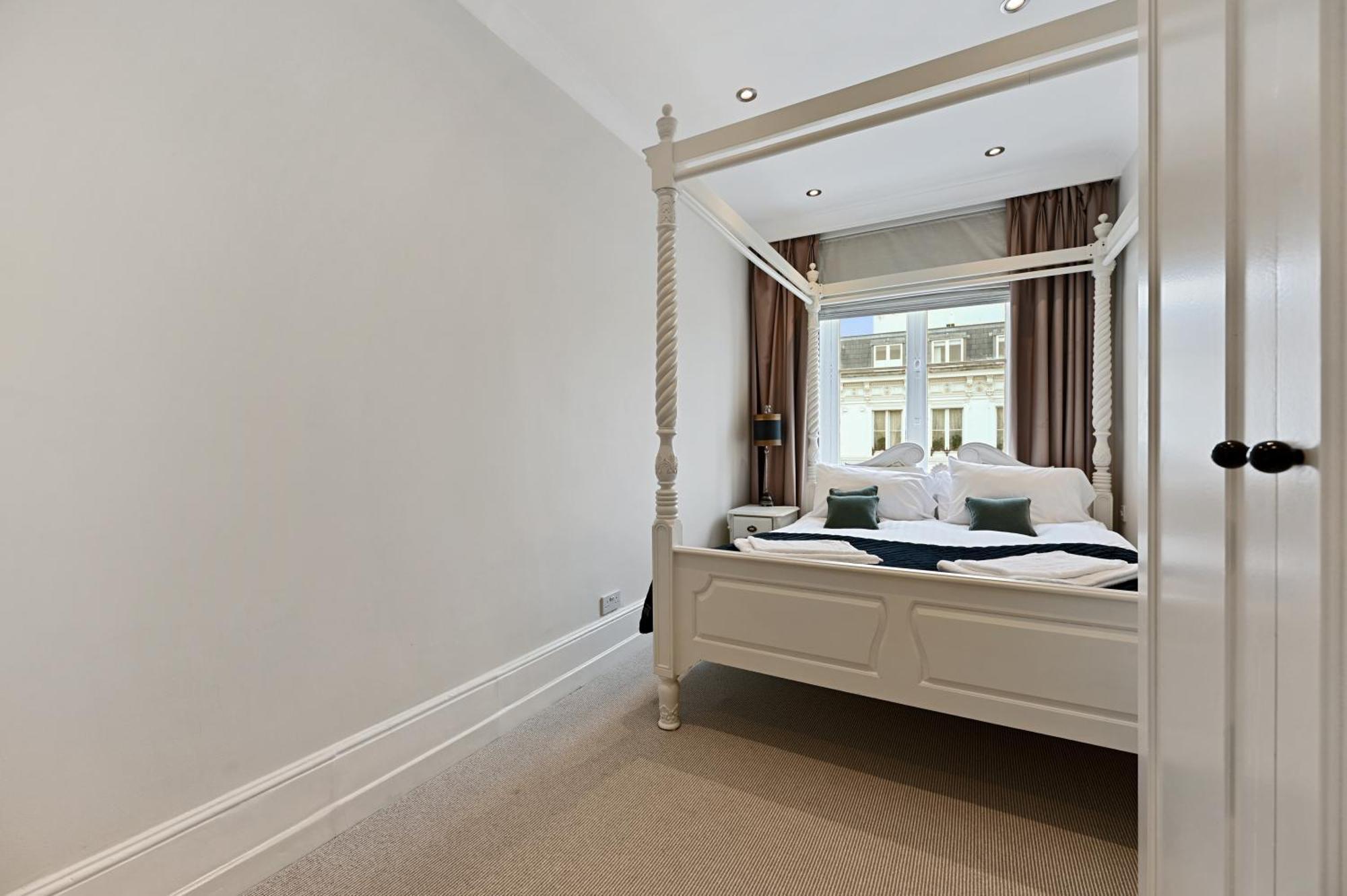 Beautiful 2 King Size Beds 2 Bath- Sleeps 5 In Earls Court Διαμέρισμα Λονδίνο Εξωτερικό φωτογραφία