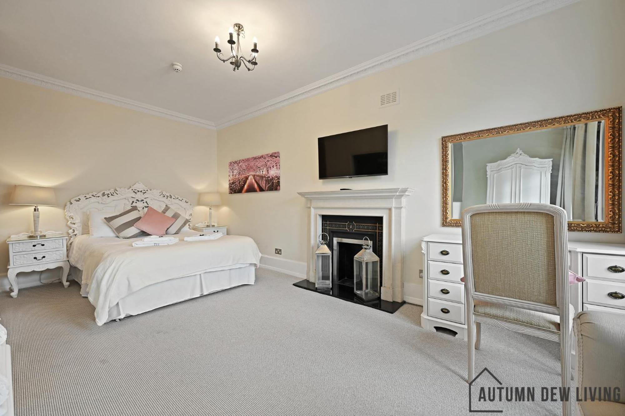Beautiful 2 King Size Beds 2 Bath- Sleeps 5 In Earls Court Διαμέρισμα Λονδίνο Εξωτερικό φωτογραφία