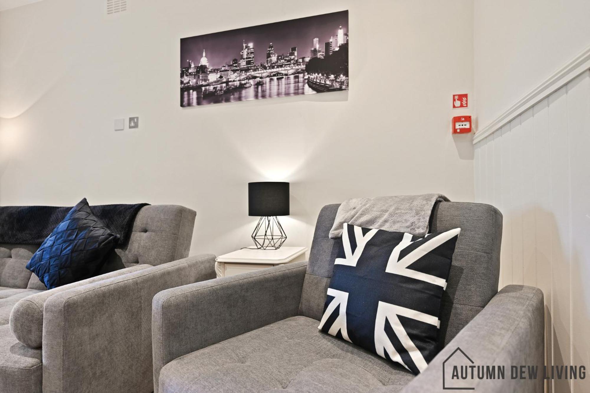 Beautiful 2 King Size Beds 2 Bath- Sleeps 5 In Earls Court Διαμέρισμα Λονδίνο Εξωτερικό φωτογραφία